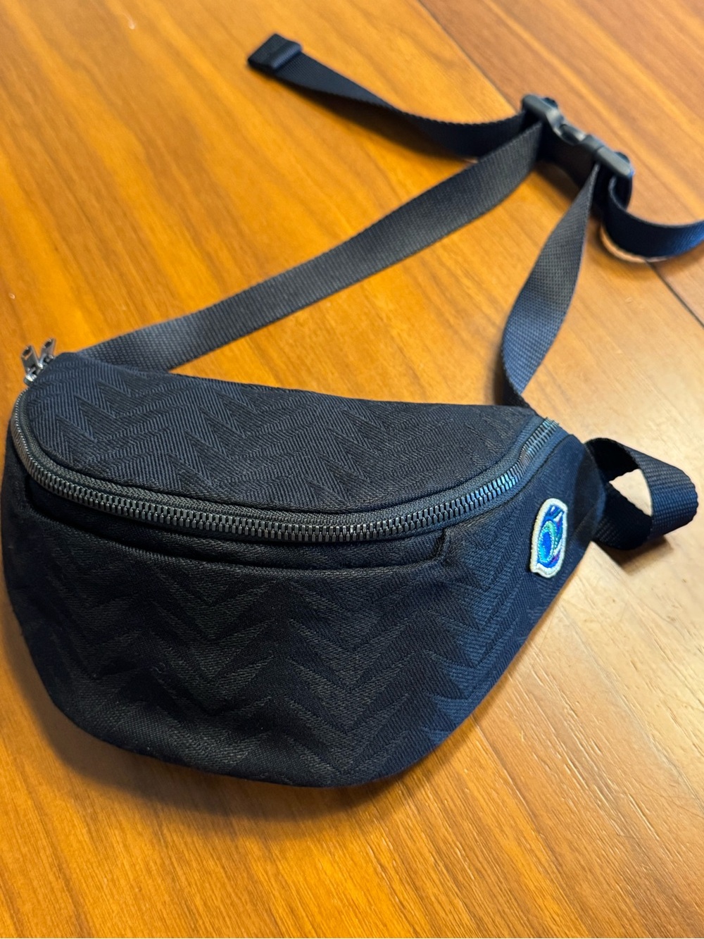 Women's Black Crossbody Belt Bag with Adjustable Strap